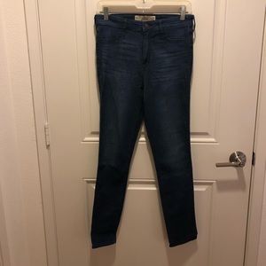 Hollister skinny jeans
